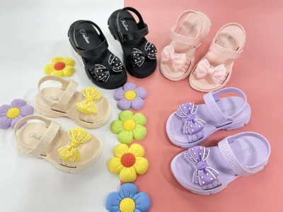 Semelle supérieure en PVC EVA chaussures pour enfants sandale colorée