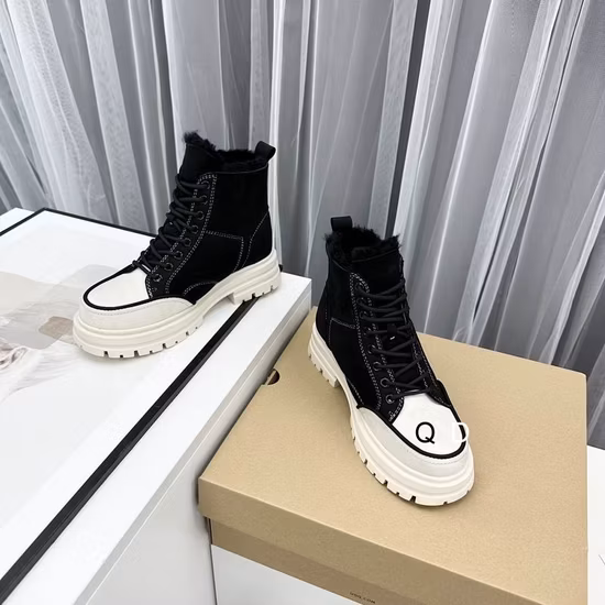 Prix ​​​​d'usine de la Chine en laine d'agneau en daim chaud Fashion Mens Women Chaussures de botte de neige